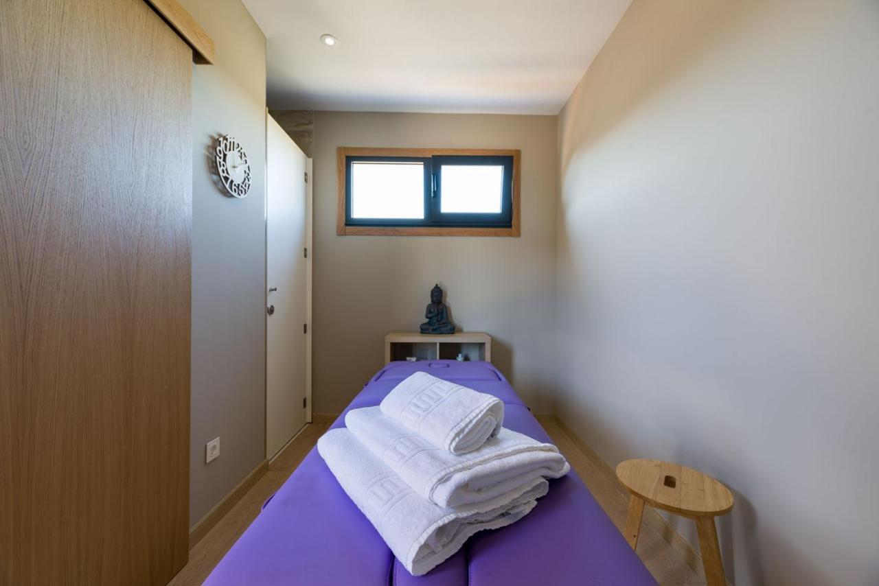 Hotel A Curuxa Wellness Arzúa Exteriör bild